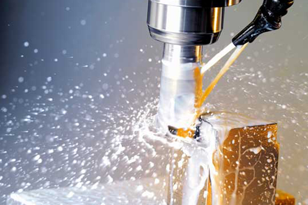 How Does Synthetic Cutting Fluid Help Reduce Scrap Rates in Manufacturing?